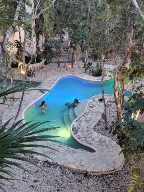 INCREIBLE STUDIO GARDEN POOL N-B2 By SANDY POWERFUL